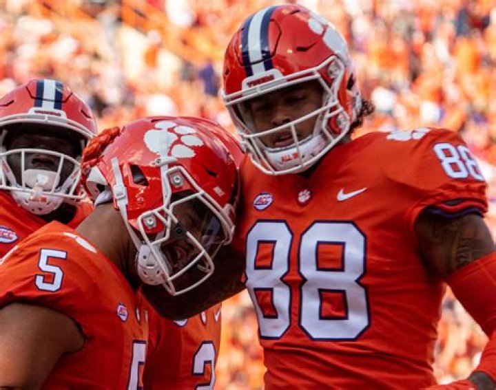 
Braden Galloway Brother Brevin Galloway Ties The Family To Clemson 