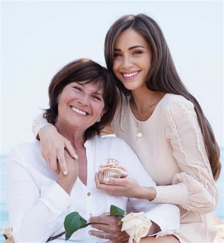 Charlotte Pirroni Height, Weight, Net Worth, Age, Birthday, Wikipedia, Who, Nationality, Biography