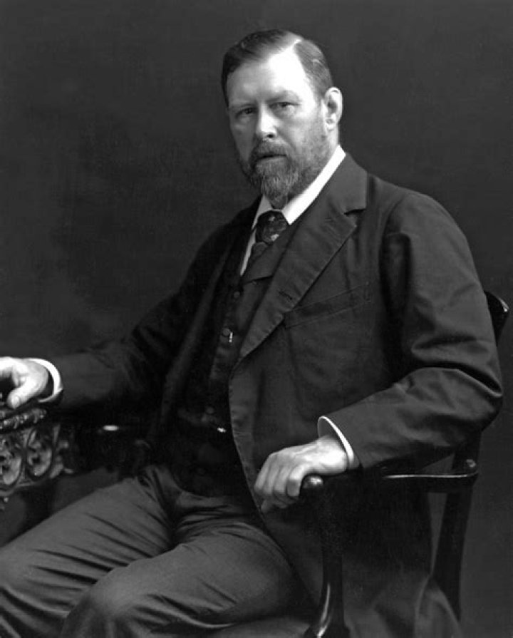 
Does Bram stoker die 