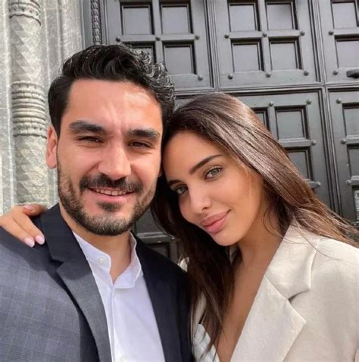 
Ilkay Gundogan Height, Weight, Net Worth, Age, Birthday, Wikipedia, Who, Nationality, Biography 