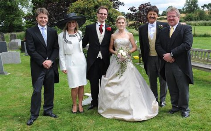 
Inside Bargain Hunt Kate Bliss And Husband Jonathan Bliss Married Life 