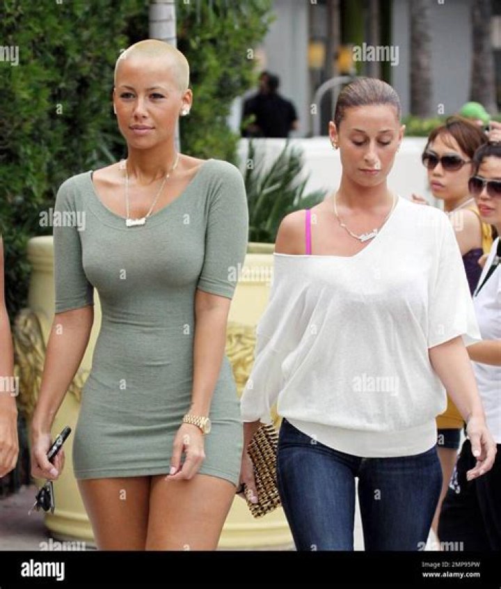 
Is Amber Rose Gay? Age, Height, Net Worth 