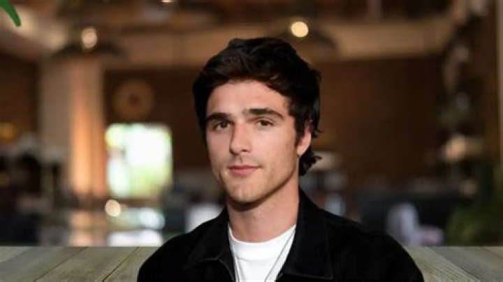 Is Jacob Elordi Gay? Who is Jacob Elordi?