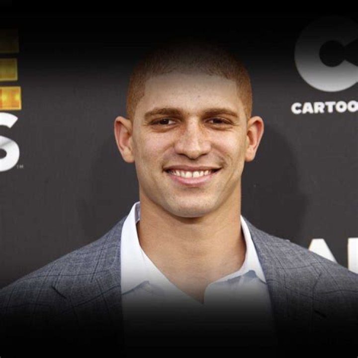 
Isaac Ramirez Height, Weight, Net Worth, Age, Birthday, Wikipedia, Who, Nationality, Biography 