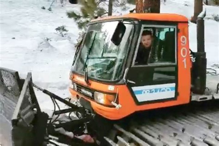 
Jeremy Renner was Crushed by Snowplow While Trying to Save Nephew, Reveals Sheriff’s Report 