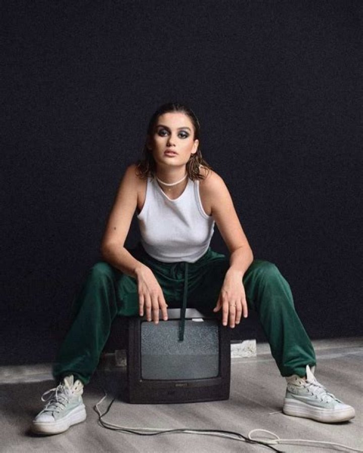
Lianayel Height, Weight, Net Worth, Age, Birthday, Wikipedia, Who, Nationality, Biography 