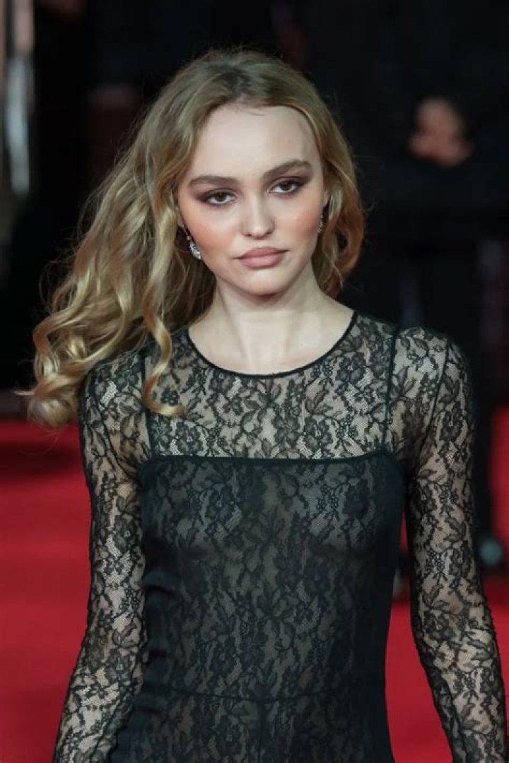 Lily-Rose Depp Height, Weight, Net Worth, Age, Birthday, Wikipedia, Who, Nationality, Biography