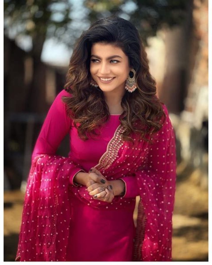 
Mahi Deshpande Height, Weight, Net Worth, Age, Birthday, Wikipedia, Who, Nationality, Biography 