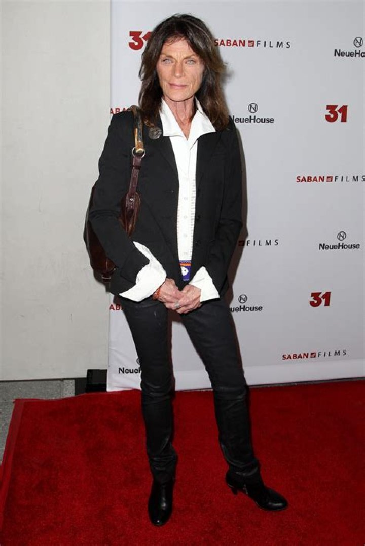
Meg Crosbie Height, Weight, Net Worth, Age, Birthday, Wikipedia, Who, Nationality, Biography 