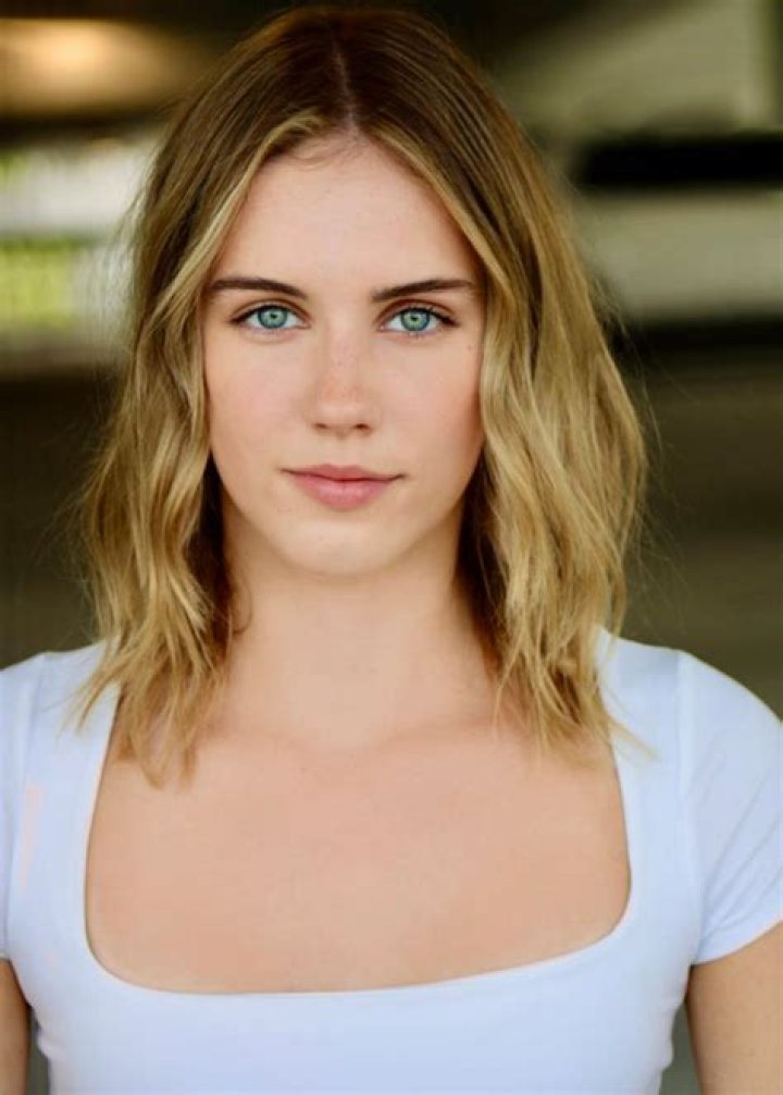 Megan Ashley Brown Height, Weight, Net Worth, Age, Birthday, Wikipedia, Who, Instagram, Biography