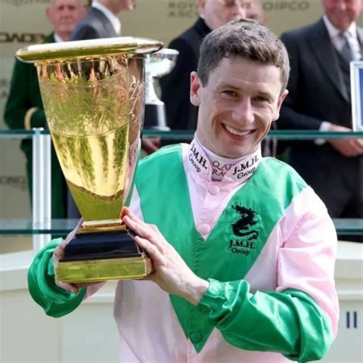 
Oisin Murphy Height, Weight, Net Worth, Age, Birthday, Wikipedia, Who, Instagram, Biography 