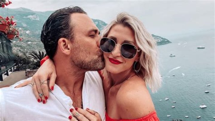 
Russell Hill Age, Birthday, Wikipedia, Who, Nationality, Biography 