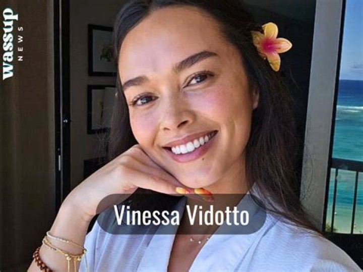 
Vinessa Shimmer Height, Weight, Net Worth, Age, Birthday, Wikipedia, Who, Nationality, Biography 