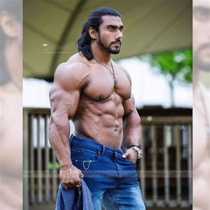 
XXiF Height, Weight, Net Worth, Age, Birthday, Wikipedia, Who, Instagram, Biography 